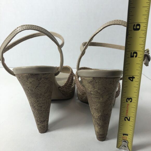 Christian Siriano for Payless Heels Womens Size‎ 6 Beige Ankle Straps Buckle A2 - Picture 4 of 12